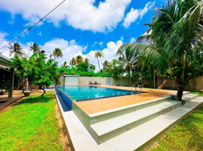 Private Villa with a Pool, Beach Front - The White House
